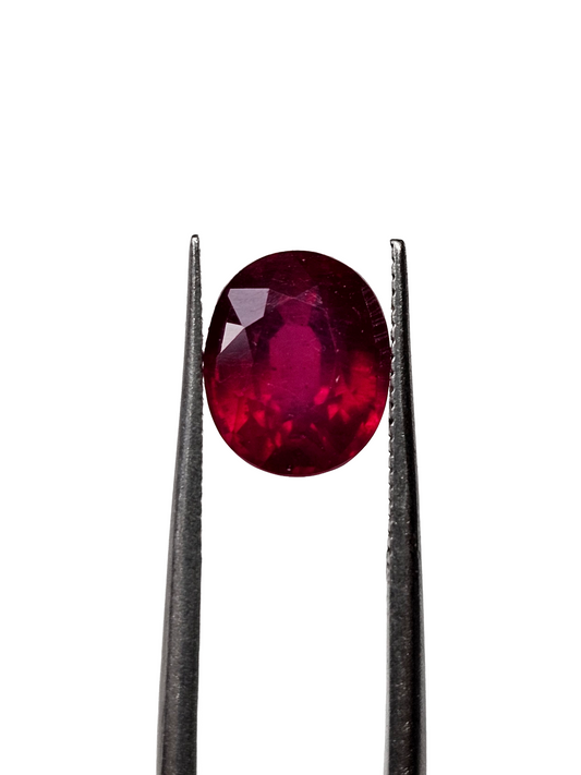 Pigeon Blood Red Thai Ruby 8.5x7x5.4mm 3.04ct