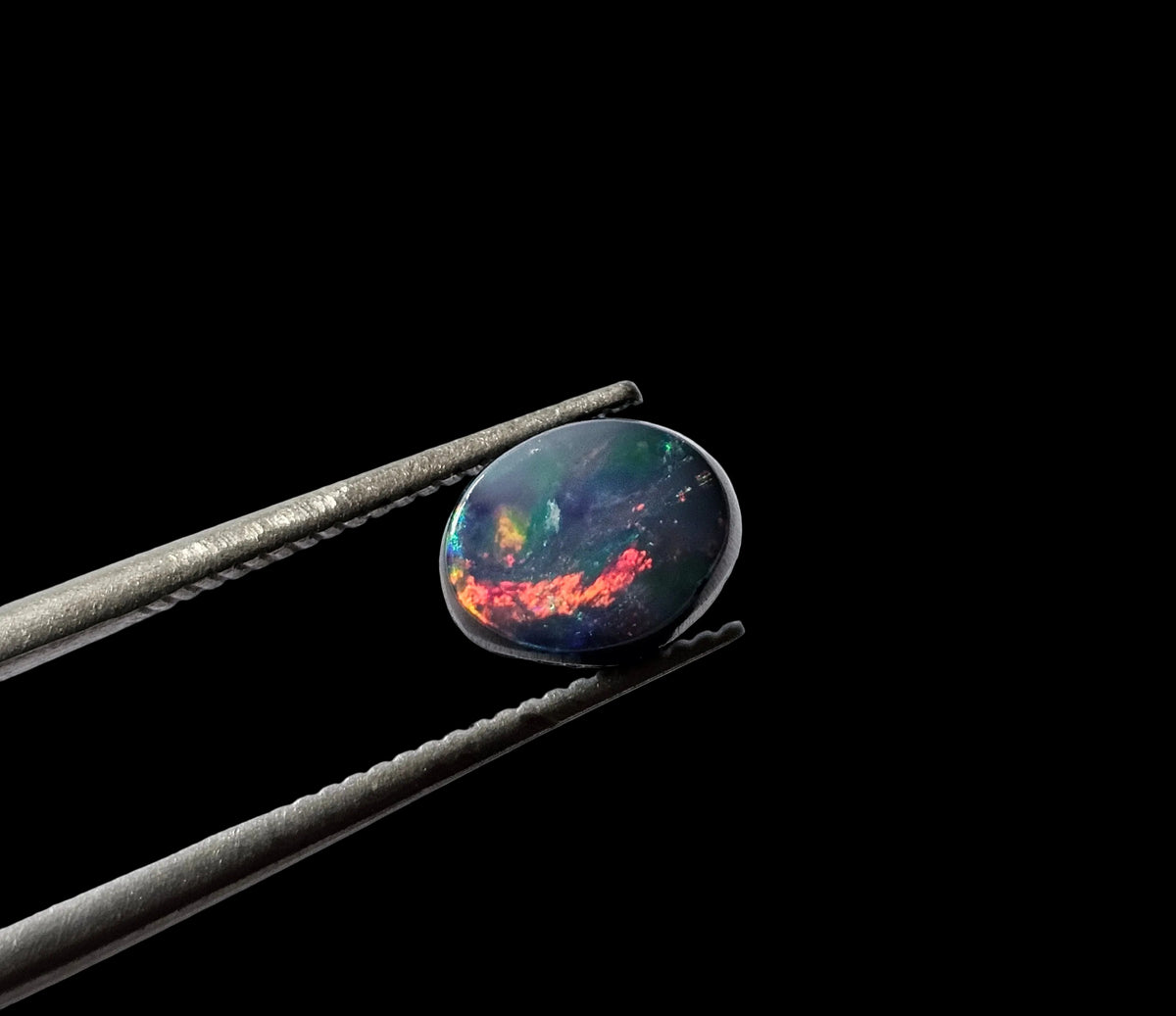 Lightning Ridge Oval 7x5x3mm 0.84ct