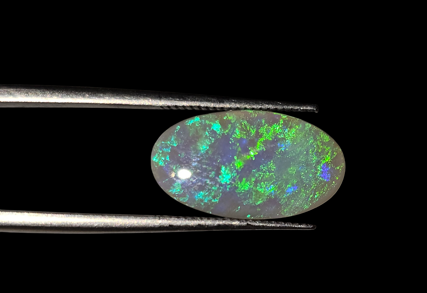 Australian Lightning Ridge Oval 15.4x8.6x2.4mm 1.97ct