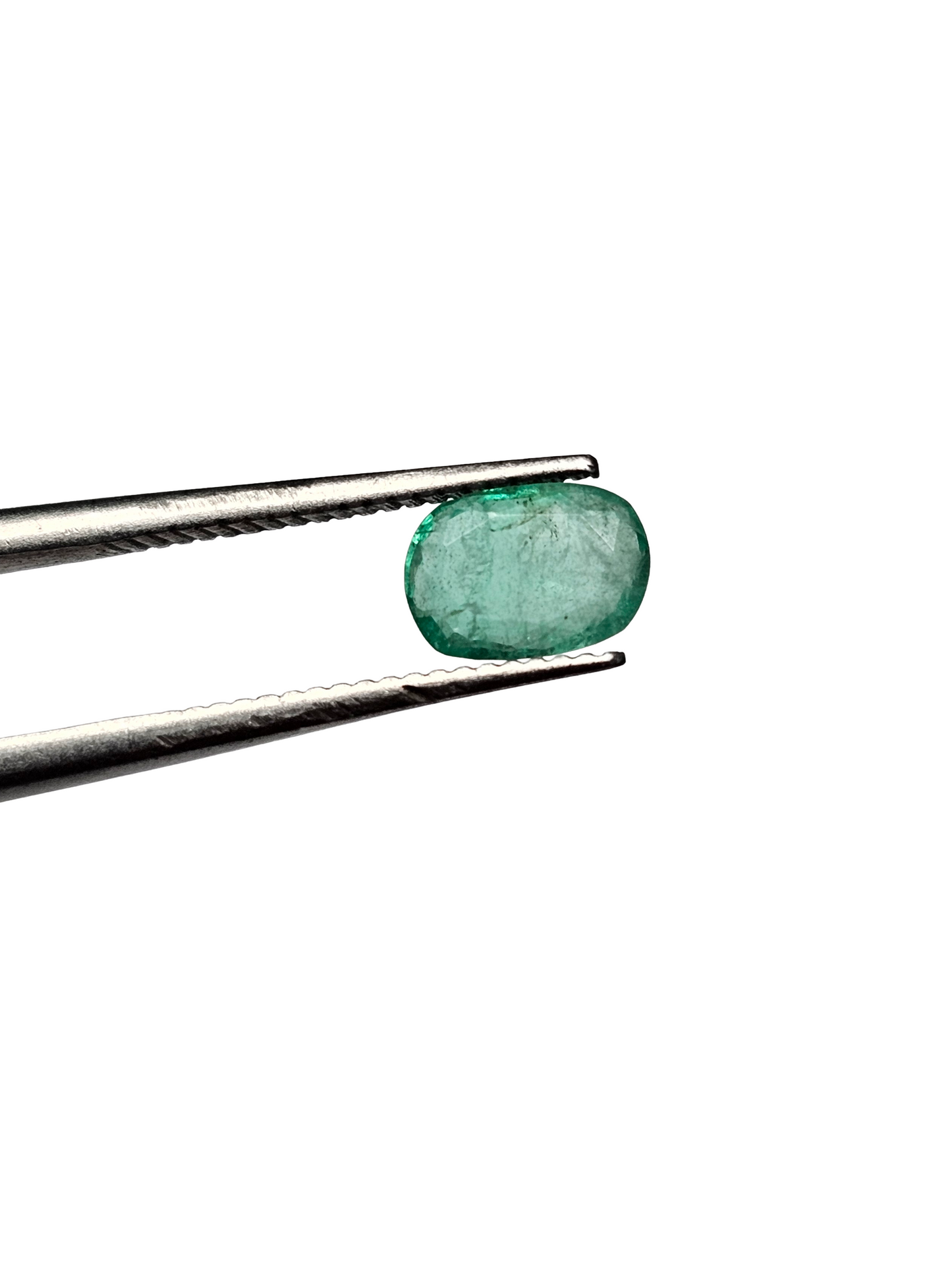 Zambia Oval Light Green Emerald 6x4x3mm 0.65ct