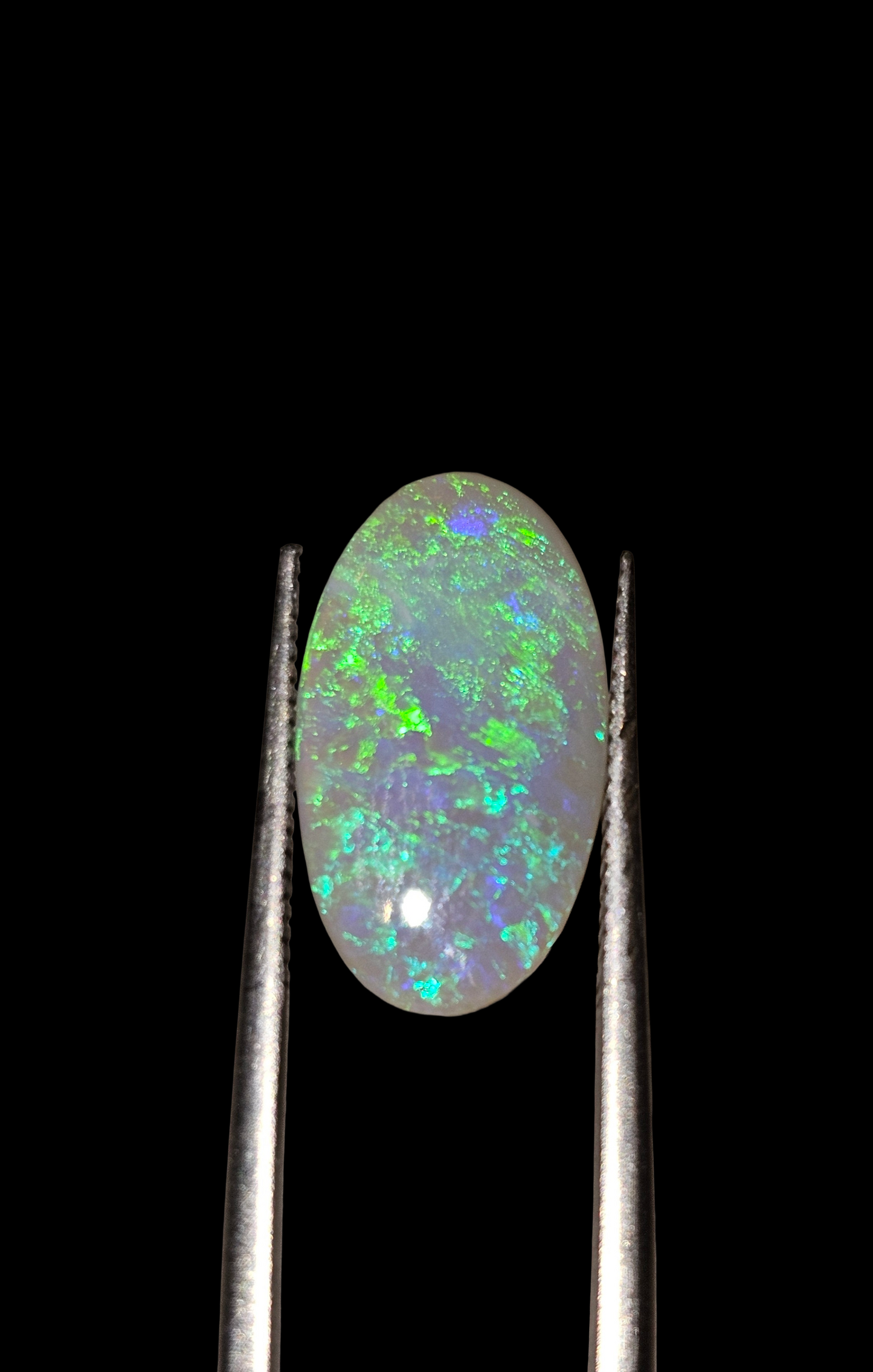 Australian Lightning Ridge Oval 15.4x8.6x2.4mm 1.97ct